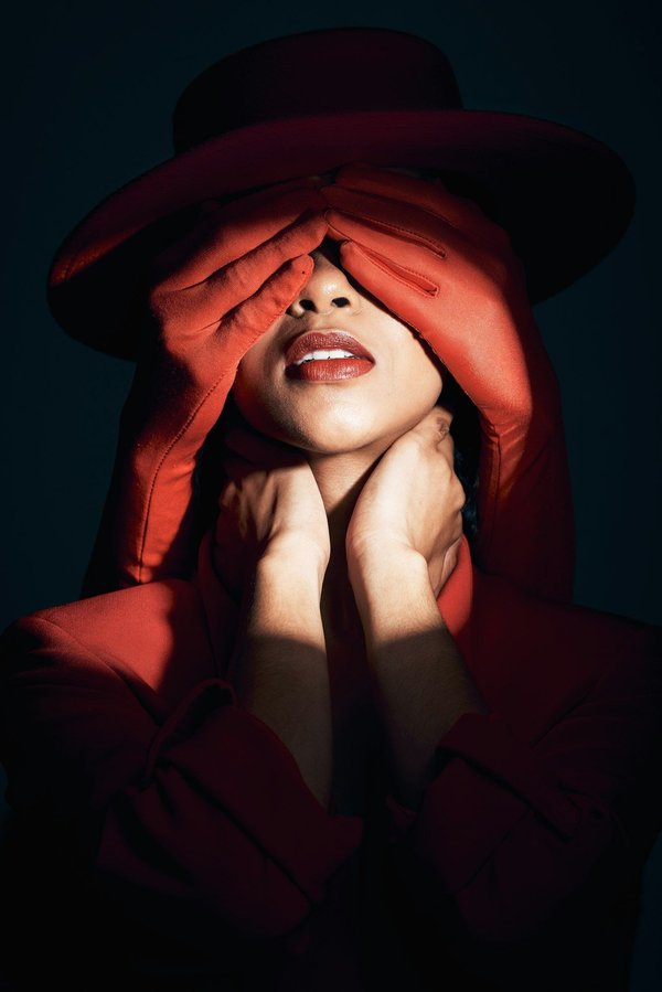 What awaits you inside a mystery box italy?